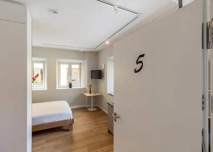 Tim's Wohnhaus דירה