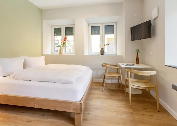 Tim's Wohnhaus * נוימרקט אין דר אוברפפלץ